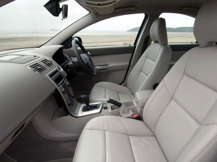  Volvo S40 D5 2004 года  (UK) (фото 4 из 12)